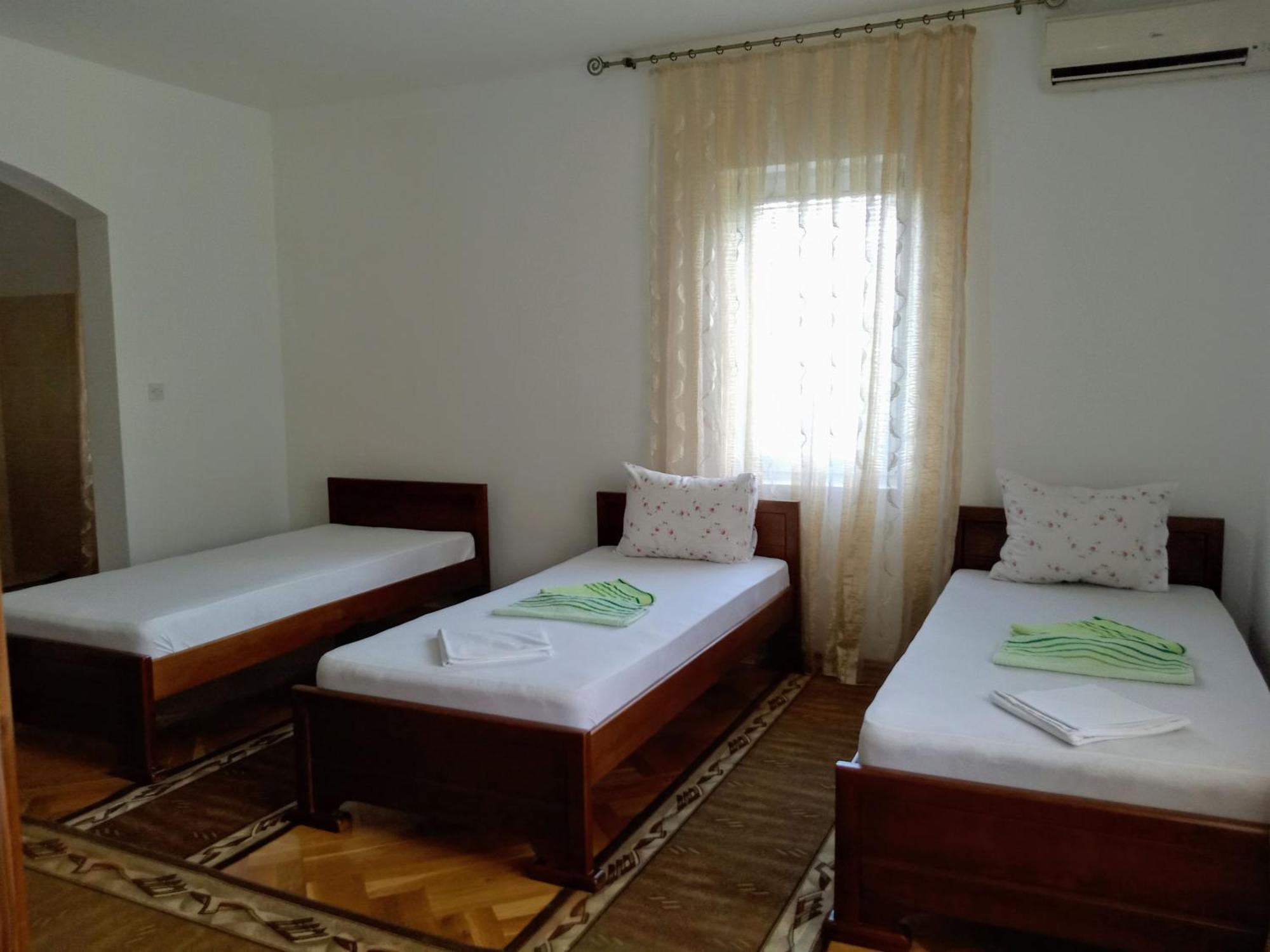 Apartments Old Olive Бар Екстериор снимка