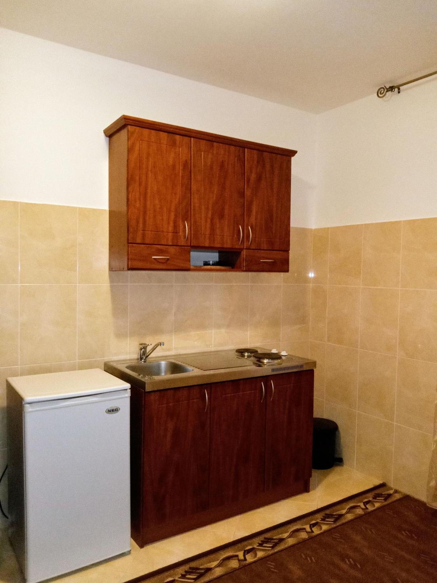 Apartments Old Olive Бар Екстериор снимка