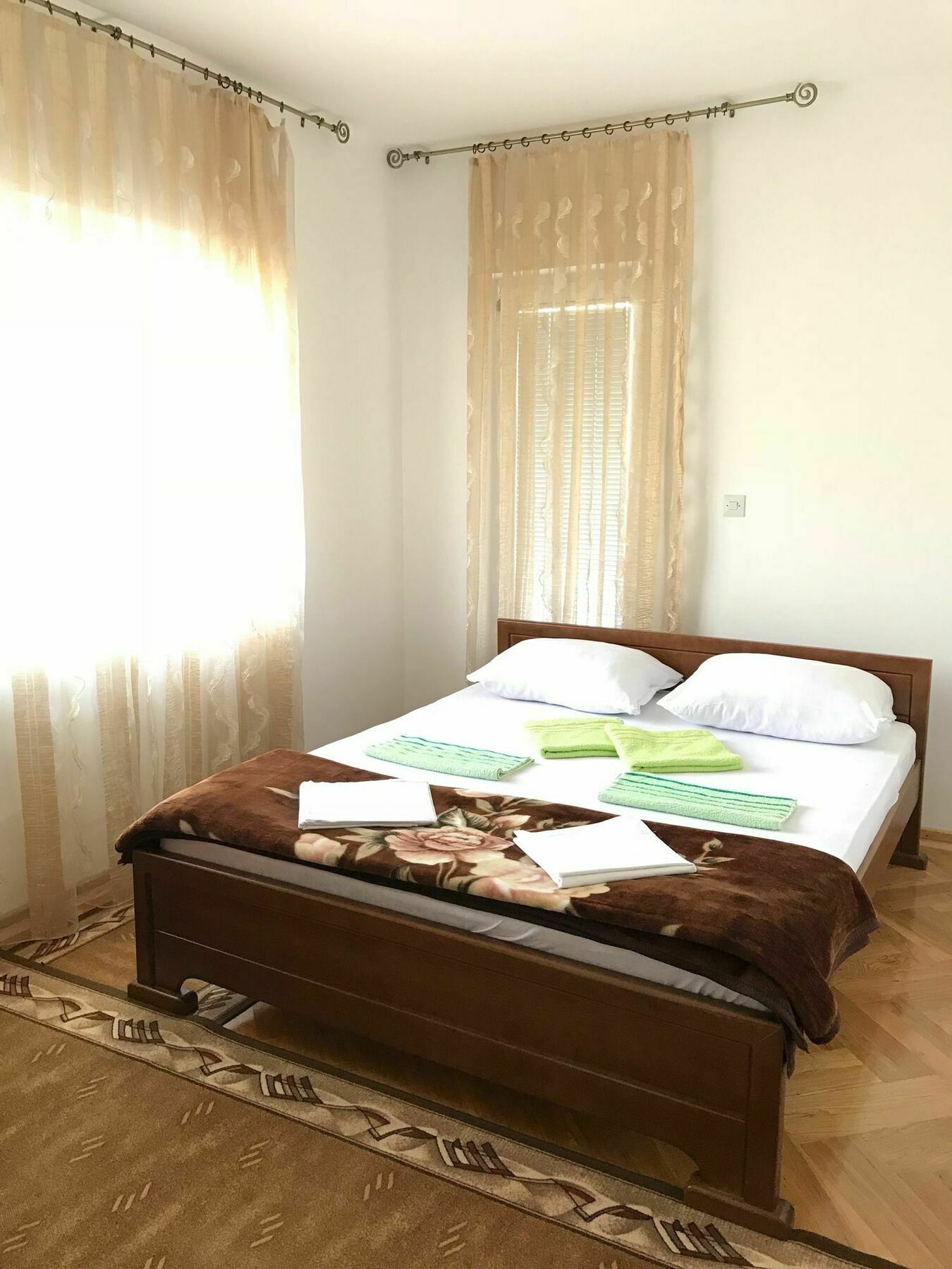 Apartments Old Olive Бар Екстериор снимка