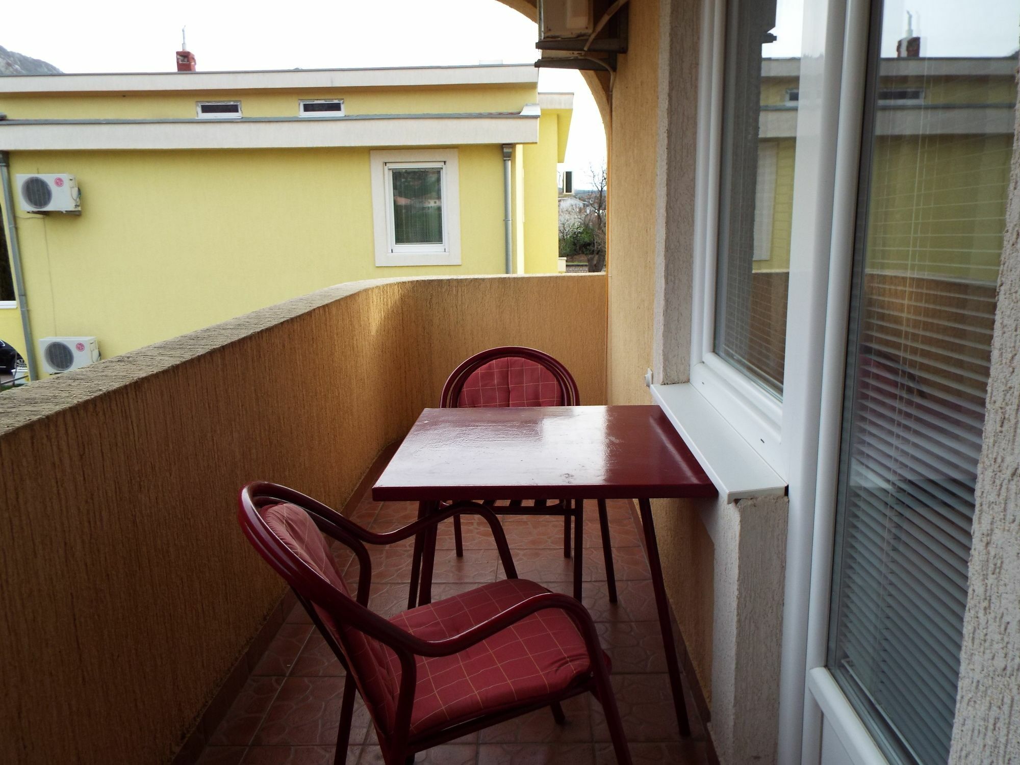 Apartments Old Olive Бар Екстериор снимка